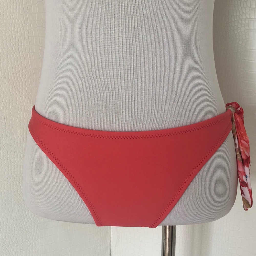 FLORAL CORAL BIKINI 🌺 - Picture 3 of 6